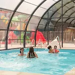 Camping Le Rochetaillée Campeggio *