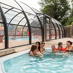 Camping Le Rochetaillée Campeggio *
