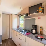 Camping Le Rochetaillée *