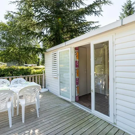 Кемпинг Camping Le Rochetaillee *