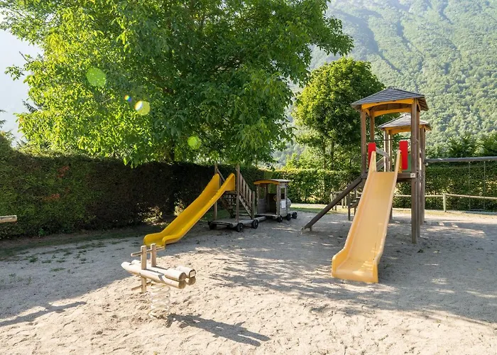 Camping Le Rochetaillee Кемпинг Grandes Sables
